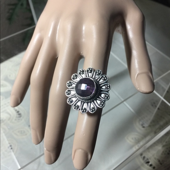 AMAZING RING NWOT - Picture 1 of 3